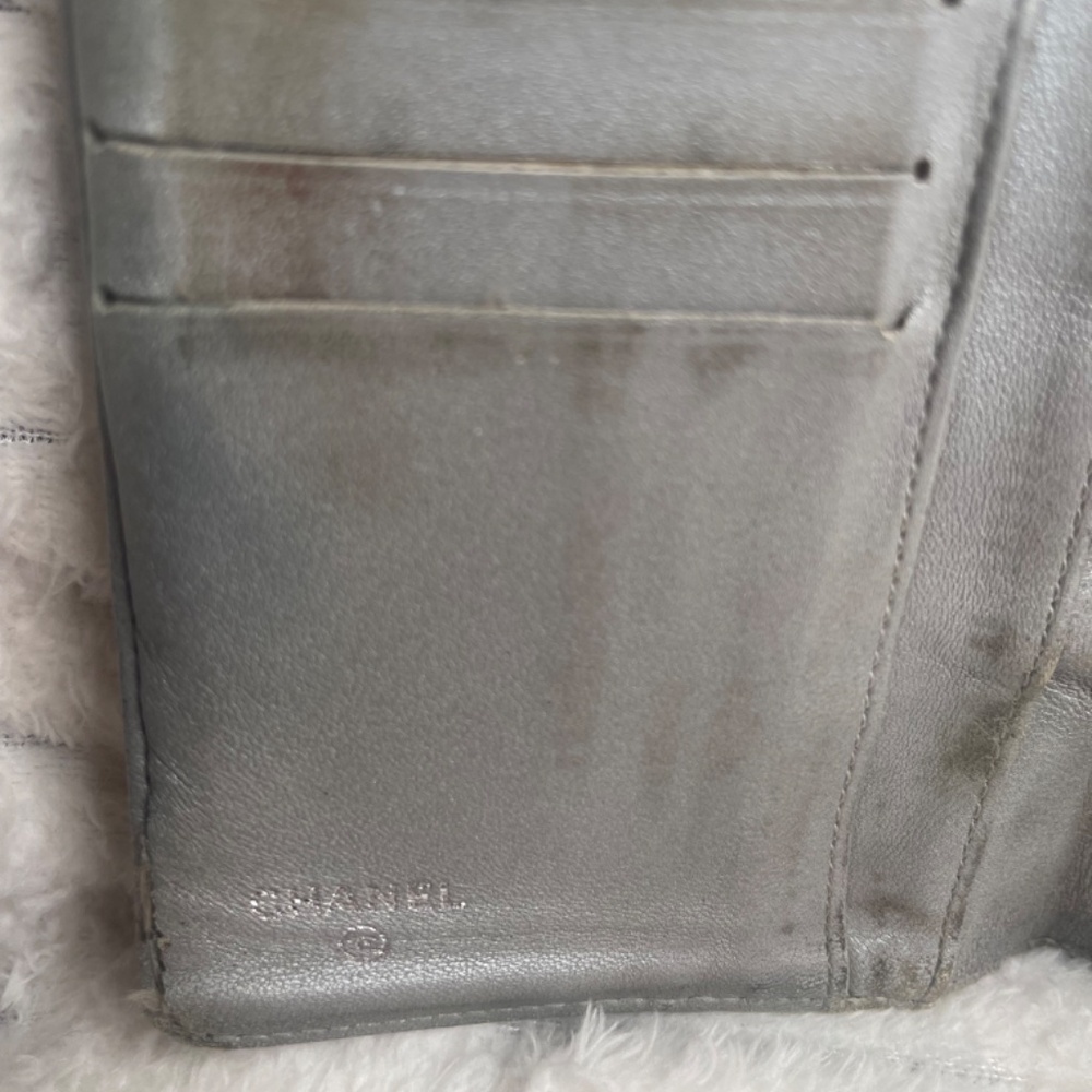 Chanel Embossed Wallet - Picture 5 of 17